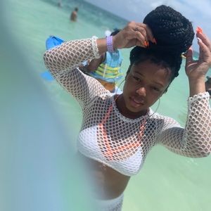 Meet your Posher, Dexie